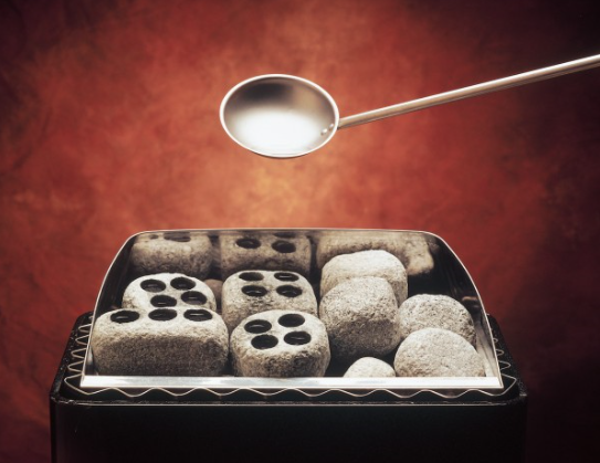 Dampfsteine auf Saunasteine